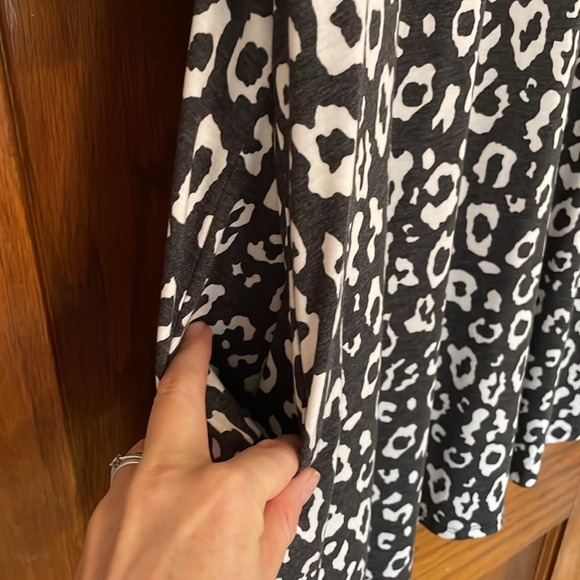 SWEET LOVELY Animal Print Dress (M) - Picture 4 of 4